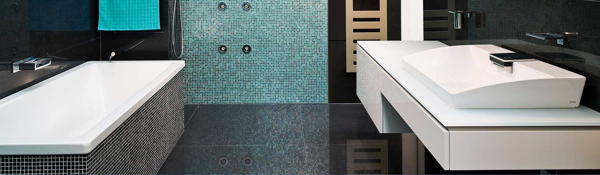 In unserer Bad- und Sanitärausstellung erwarten Sie inspirierende Komplettbäder von modern bis klassisch. Entdecken Sie innovative Lösungen und exquisite Details wie stilvolle Mosaikfliesen für Ihr Traumbad.